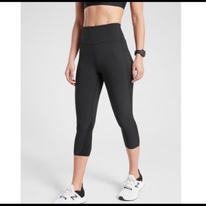 Athleta ultimate dobby mesh capri